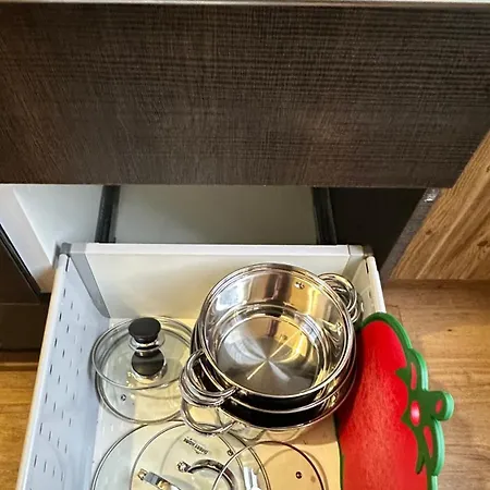 Centre 2 Bedroom Business Apartment