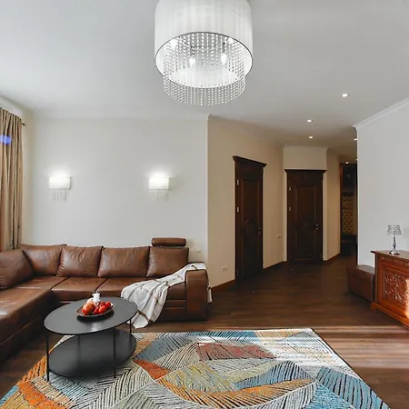 Centre 2 Bedroom Business Apartment Chisinau