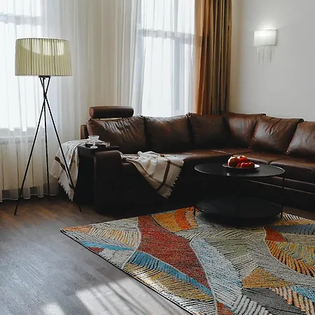 Centre 2 Bedroom Business